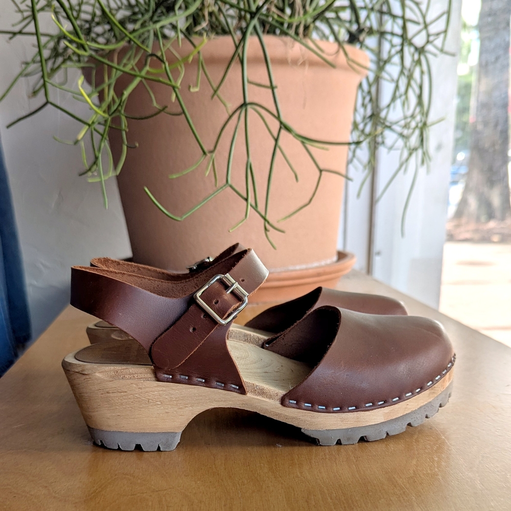 Mia X Free People Brown Leather Mules with Chunky Heel Size 7.5